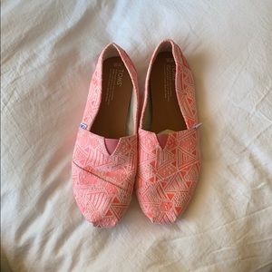 TOMS Tribal Pink Print Shoes